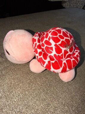 TY Beanie Boo “Shelby” suction cup for hanging and Hawaii embroidered on back